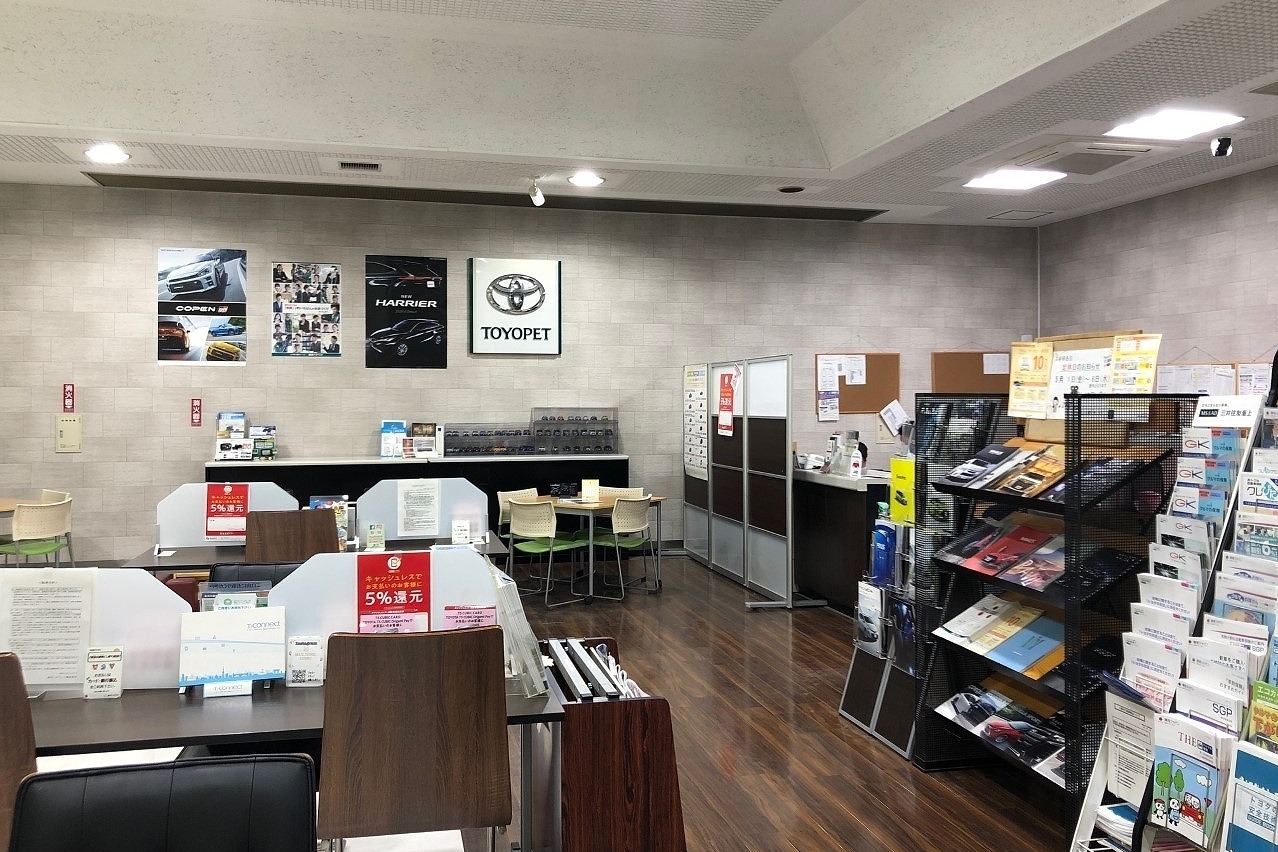 岩曽店ショールーム②